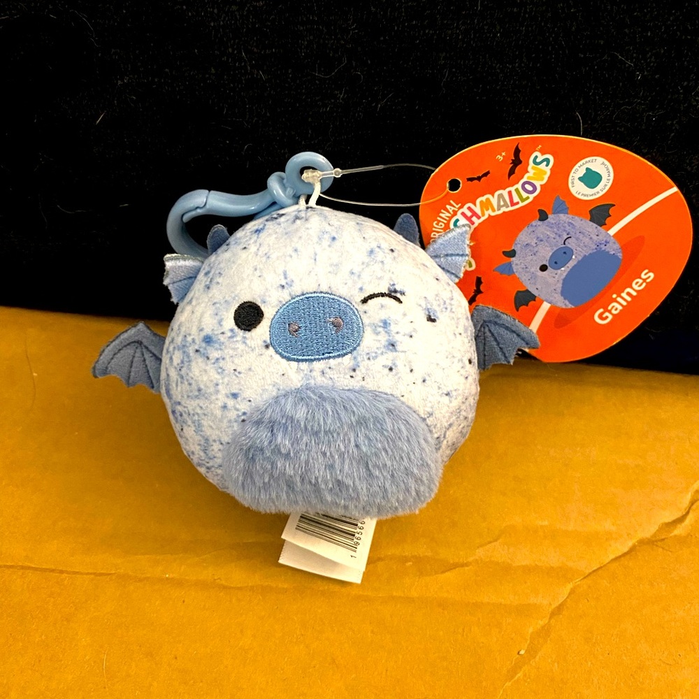NWT Gaines the gargoyle Halloween Squishmallow clip